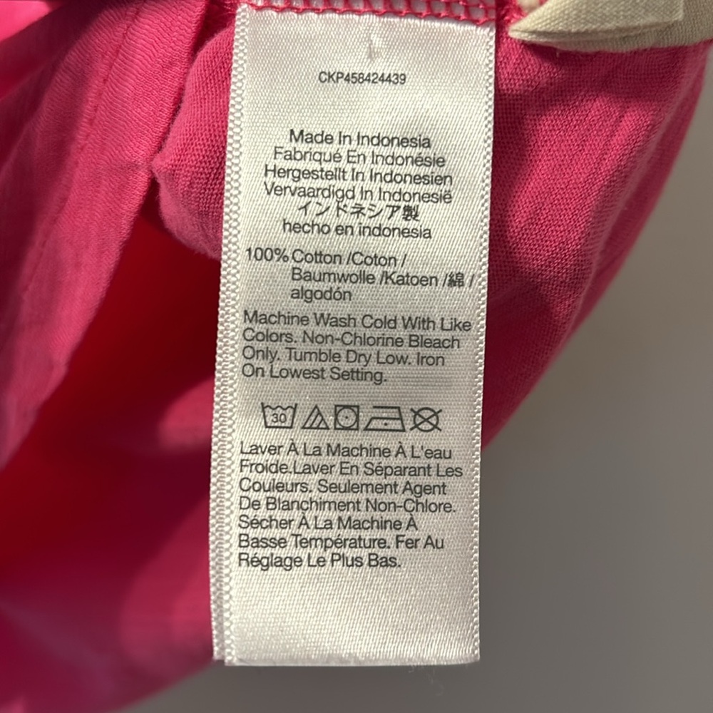 Madewell Basic Pink Vneck Size Small - image 3